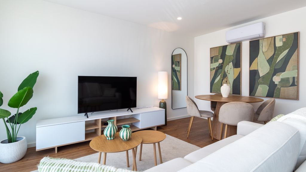 Polacos Residence | 1BR | Apt T by LovelyStay
