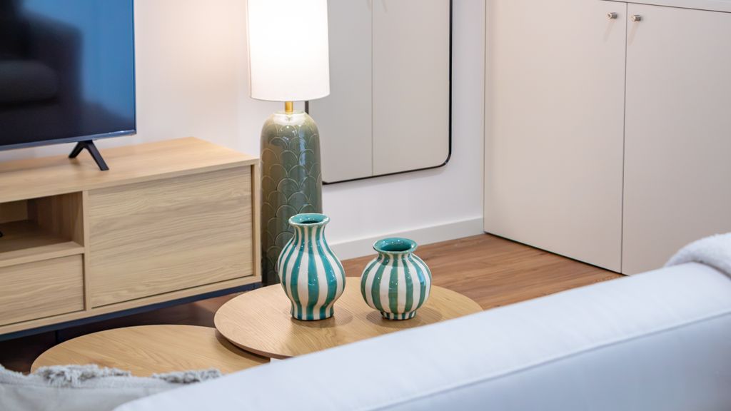 Polacos Residence | 2BR | Apt W by LovelyStay