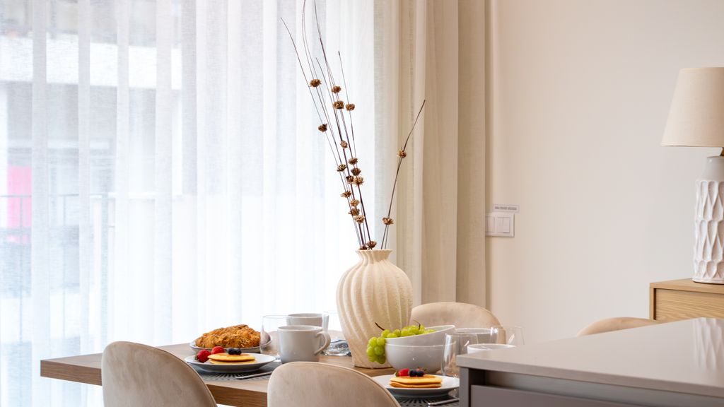 Polacos Residence | 2BR | Apt W by LovelyStay