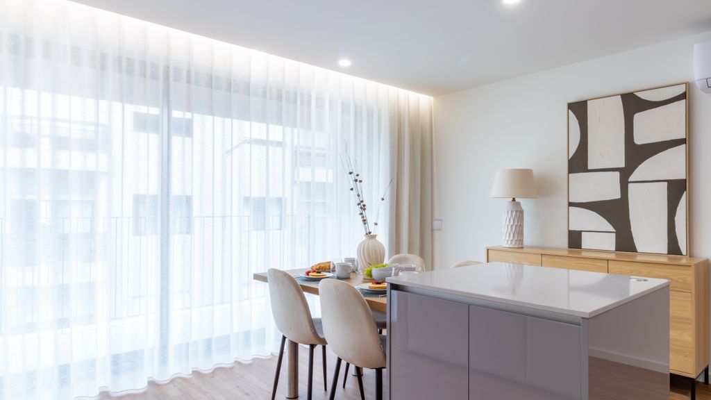 Polacos Residence | 2BR | Apt W by LovelyStay