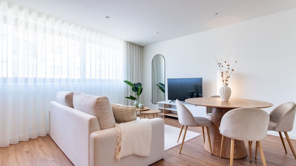 Polacos Residence | 1BR | Apt D by LovelyStay
