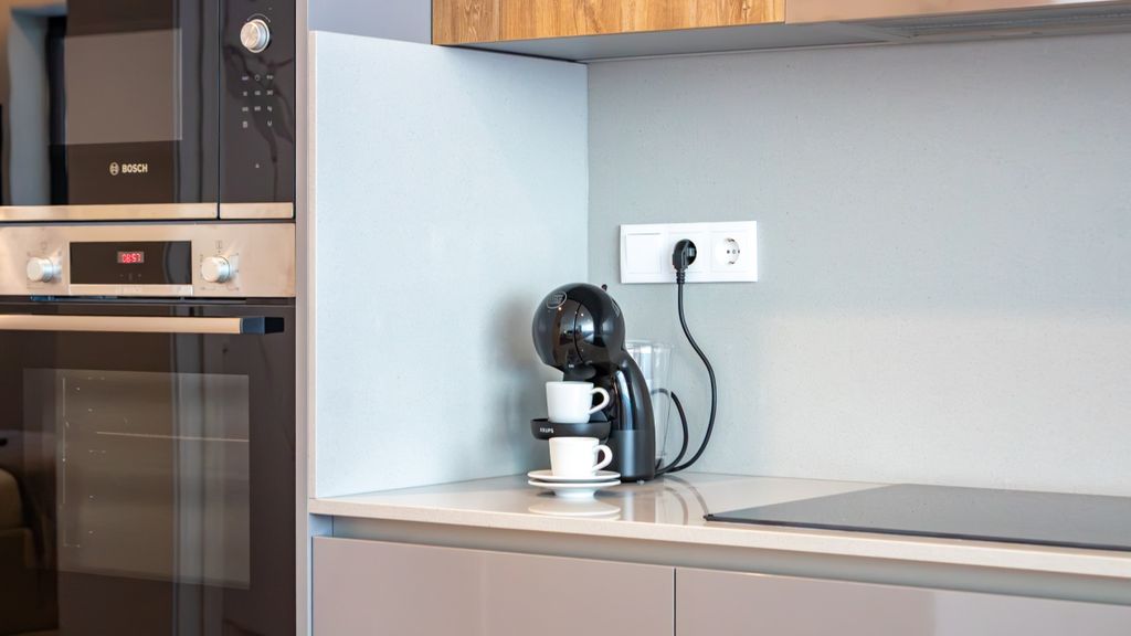 Polacos Residence | 1BR | Apt D by LovelyStay