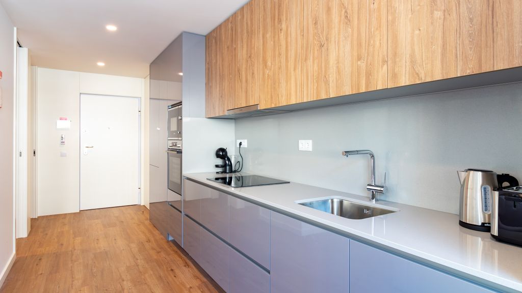 Polacos Residence | 1BR | Apt D by LovelyStay