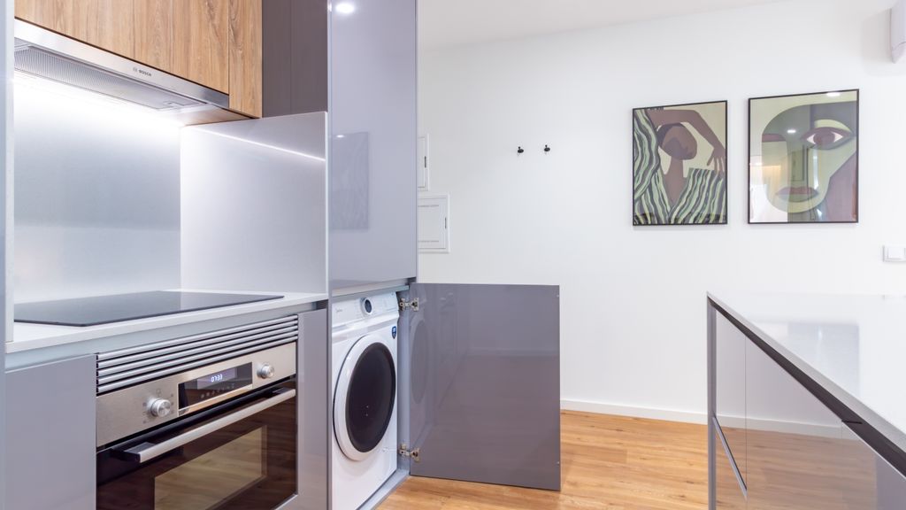 Polacos Residence | 1BR | Apt U by LovelyStay