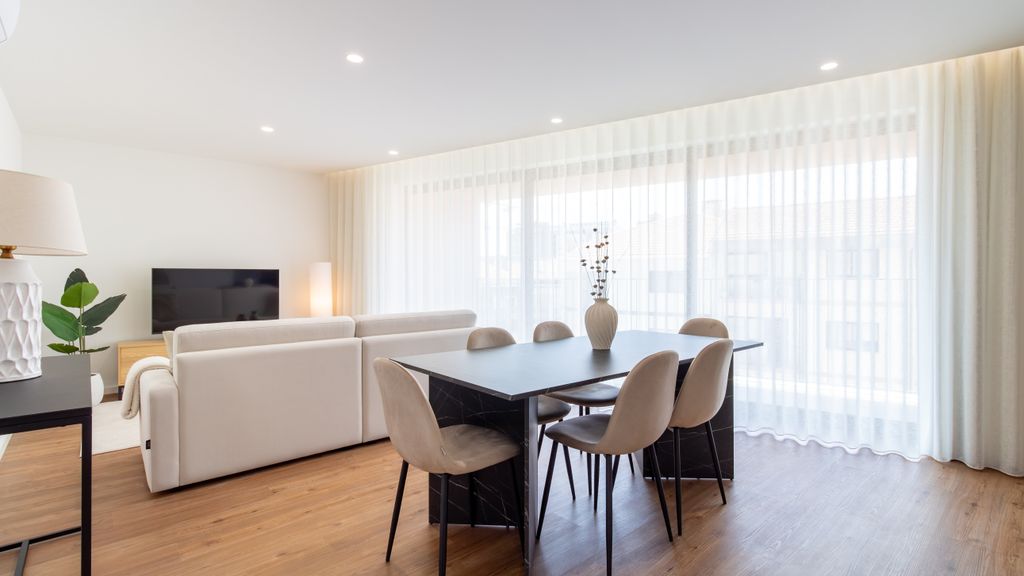 Polacos Residence | 2BR | Apt S by LovelyStay