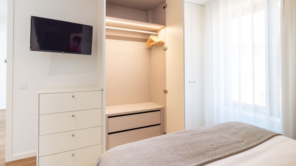Polacos Residence | 2BR | Apt S by LovelyStay