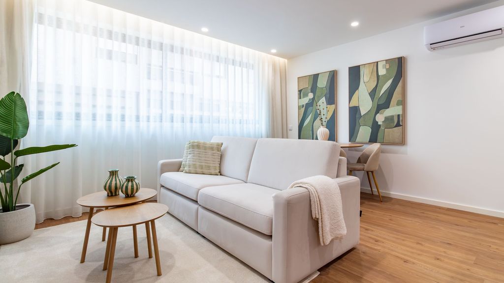 Polacos Residence | 1BR | Apt AA by LovelyStay