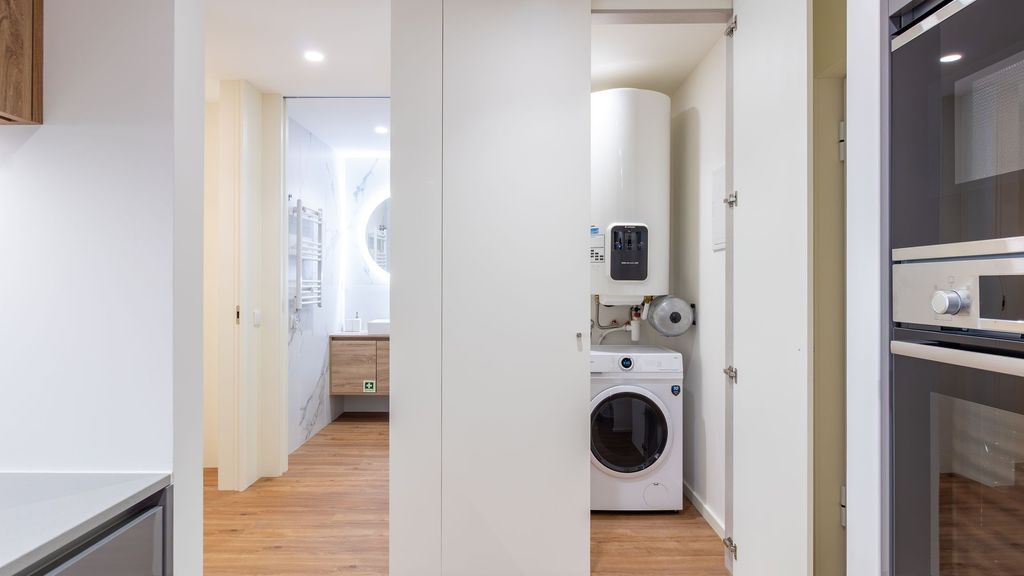 Polacos Residence | 1BR | Apt AA by LovelyStay