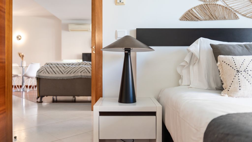Baia da Luz Resort | 1BR with Pool by LovelyStay