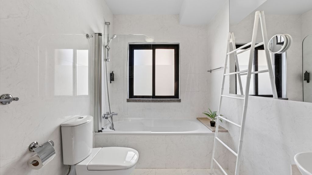 Baia da Luz Resort | 1BR with Pool by LovelyStay