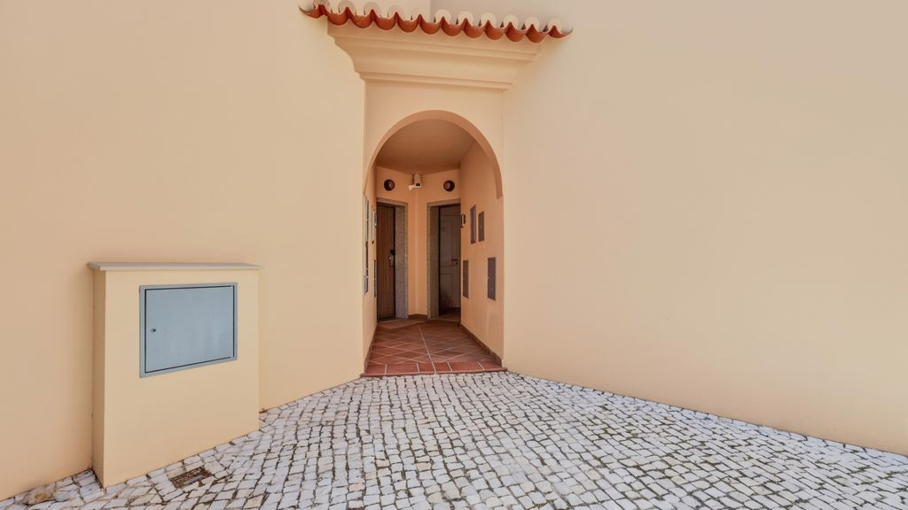 Baia da Luz Resort | 1BR with Pool by LovelyStay