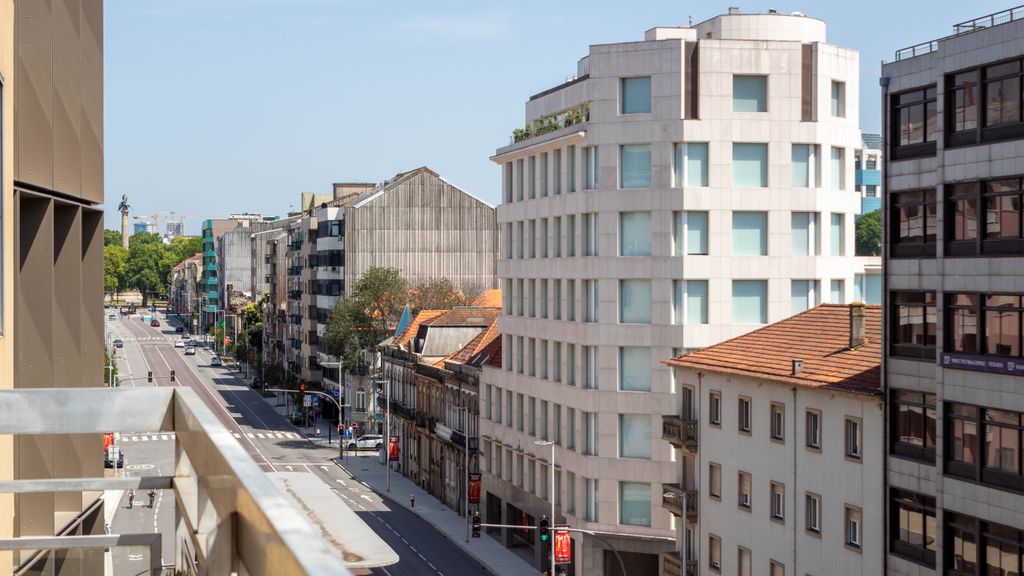 Av. da Boavista 1204 5º Hab 15