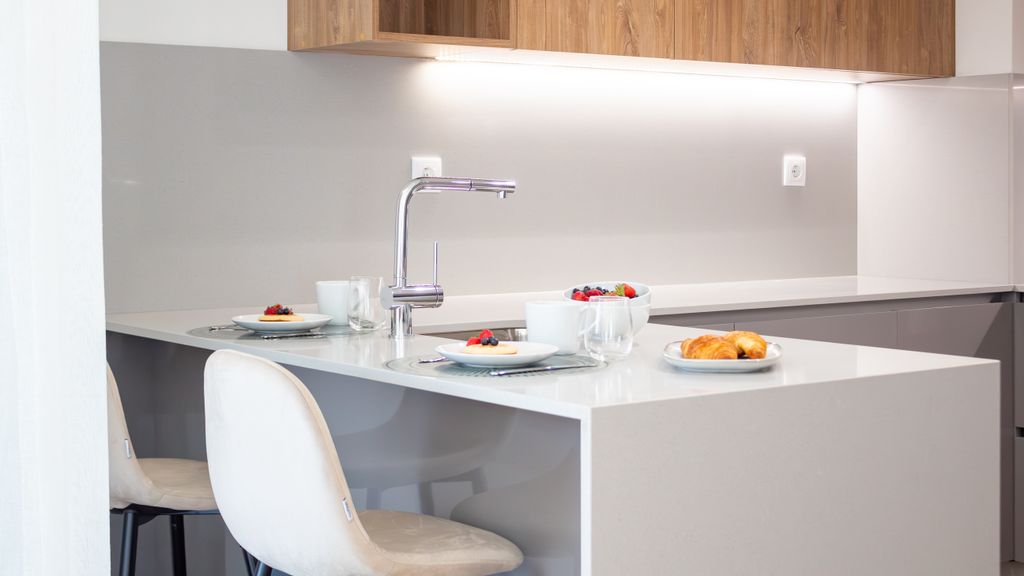 Polacos Residence | 2BR | Apt K by LovelyStay