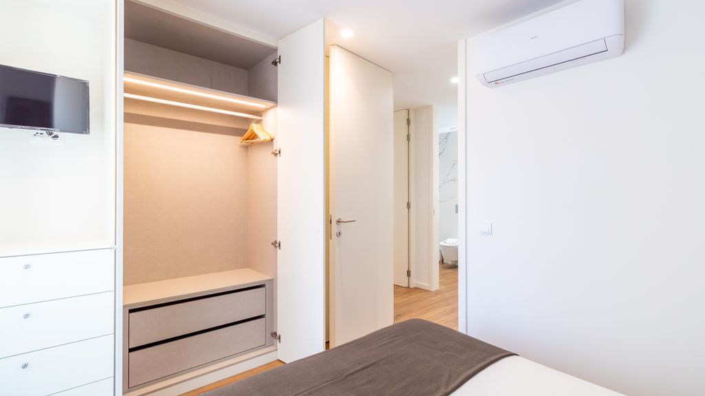 Polacos Residence | 2BR | Apt K by LovelyStay
