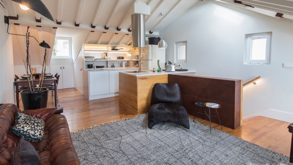 Stunning Penthouse w/ the best views by LovelyStay