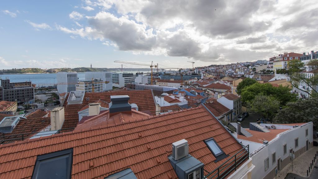 Stunning Penthouse w/ the best views by LovelyStay