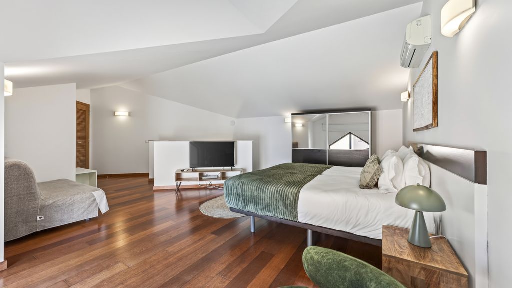 Baia da Luz Resort | 2BR with Pool by LovelyStay