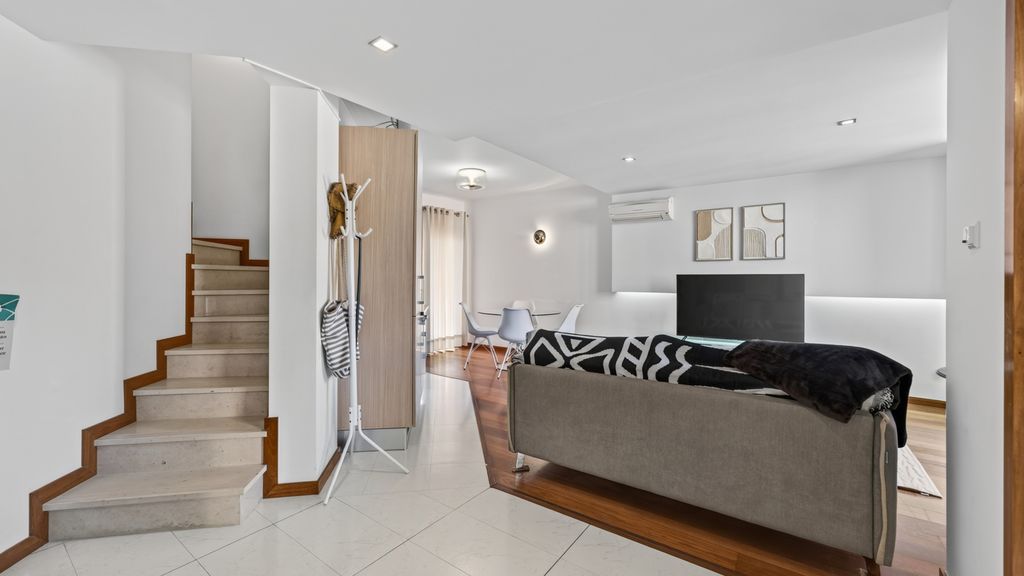 Baia da Luz Resort | 2BR with Pool by LovelyStay