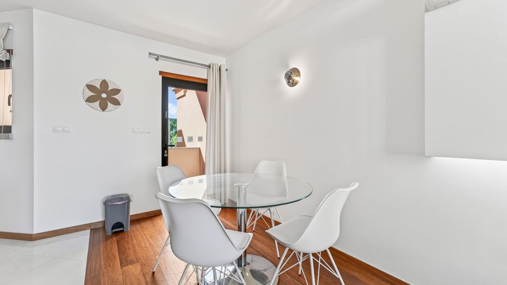 Baia da Luz Resort | 2BR with Pool by LovelyStay