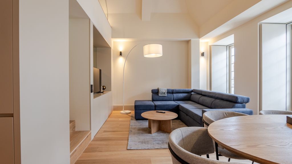 Catarina 392 | Duplex Wonder by LovelyStay