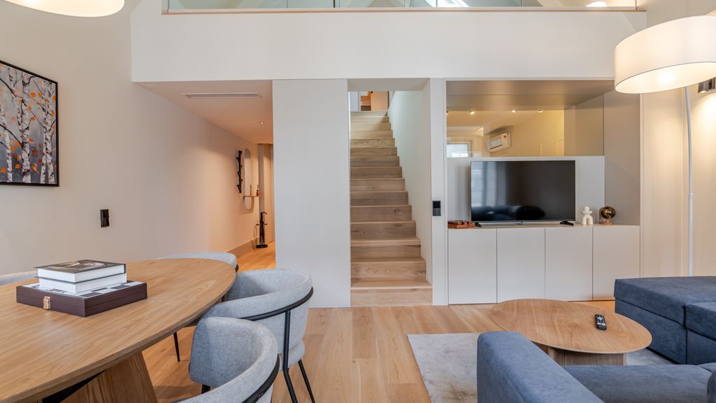Catarina 392 | Duplex Wonder by LovelyStay