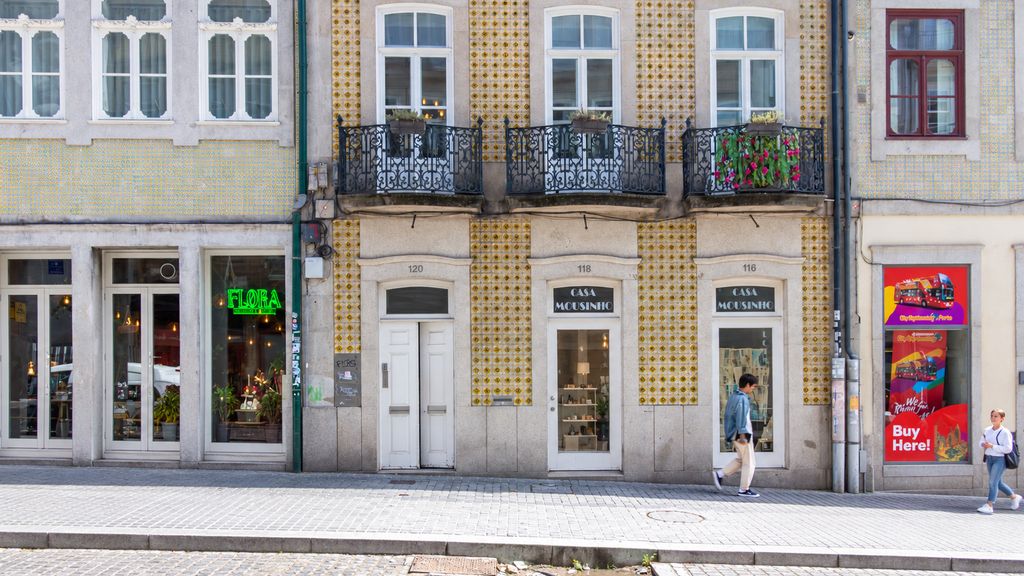 Mouzinho da Silveira 120