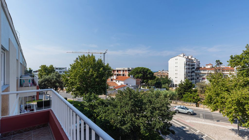 Stunning 3BDR Flat w/ Balcony & AC by LovelyStay