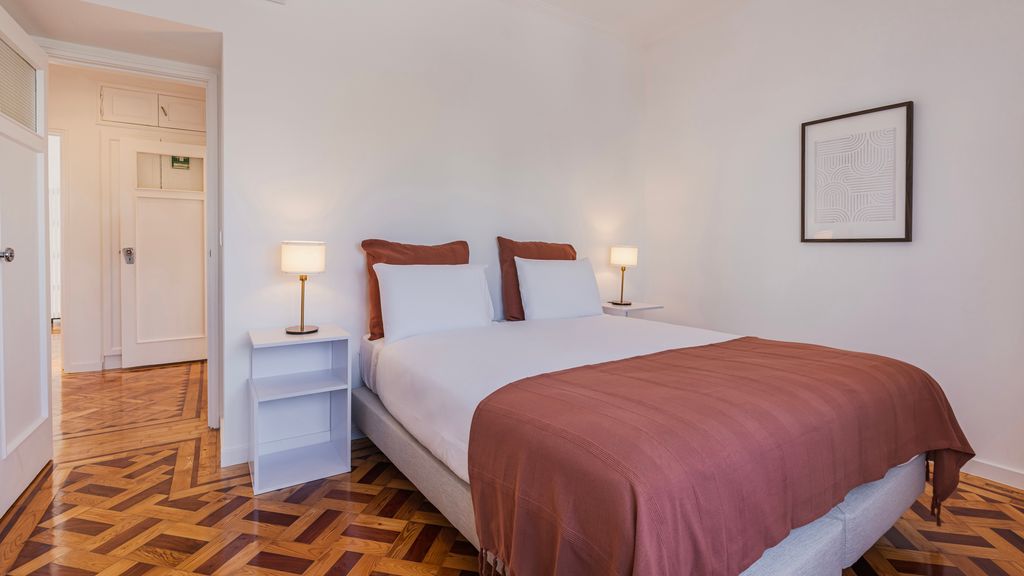 Stunning 3BDR Flat w/ Balcony & AC by LovelyStay