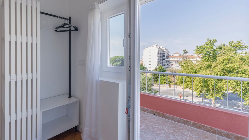 Stunning 3BDR Flat w/ Balcony & AC by LovelyStay