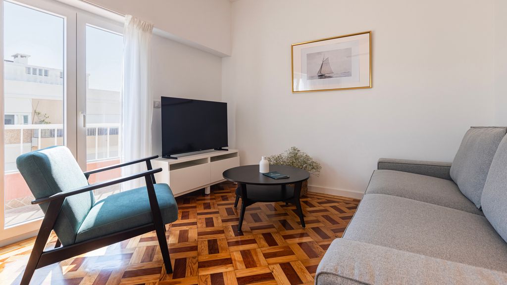 Stunning 3BDR Flat w/ Balcony & AC by LovelyStay