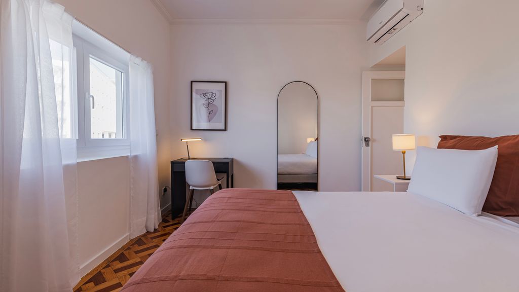 Stunning 3BDR Flat w/ Balcony & AC by LovelyStay