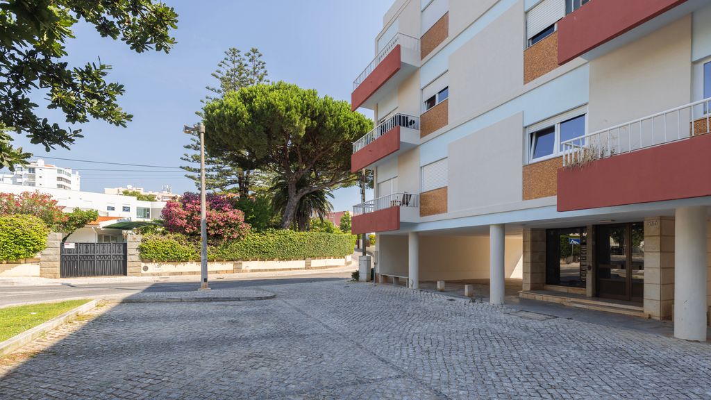 Stunning 3BDR Flat w/ Balcony & AC by LovelyStay