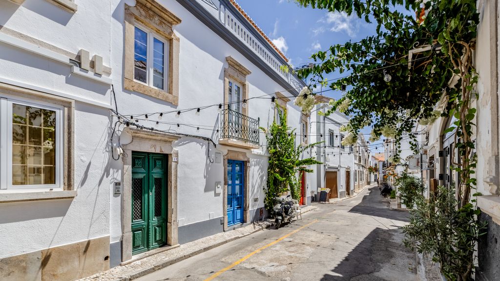 T1 Tavira
