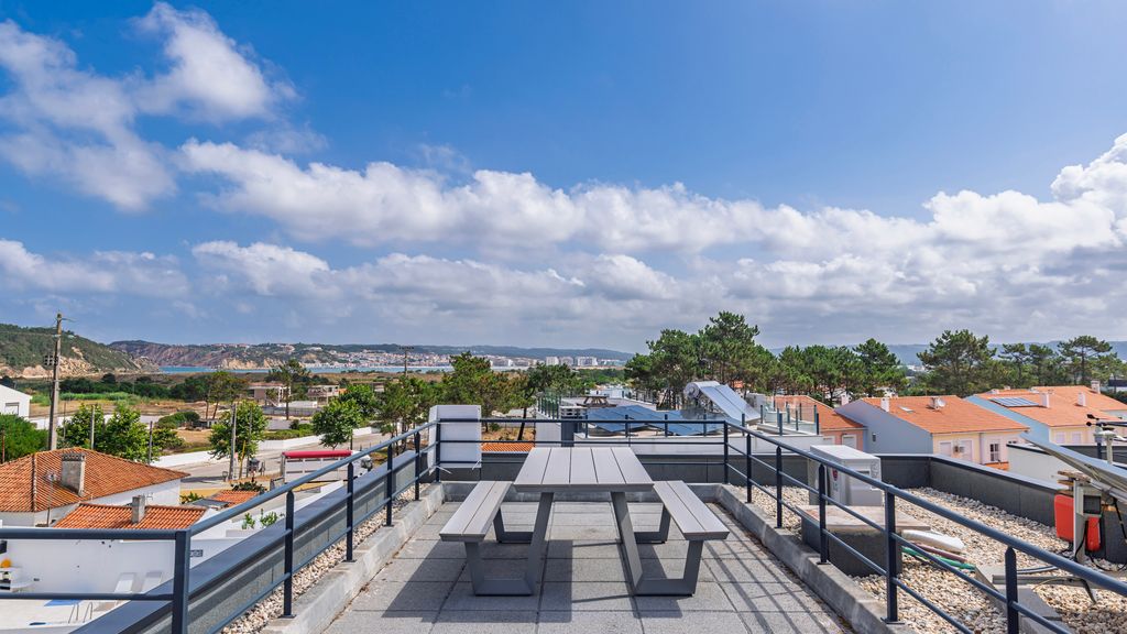 Outstanding Villa with Private Pool by LovelyStay