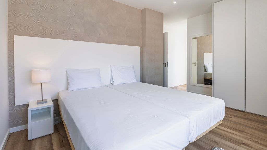 Outstanding Villa with Private Pool by LovelyStay