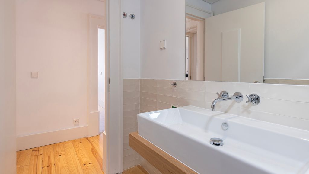 Chiado Terrace & Castle View 2BR by LovelyStay