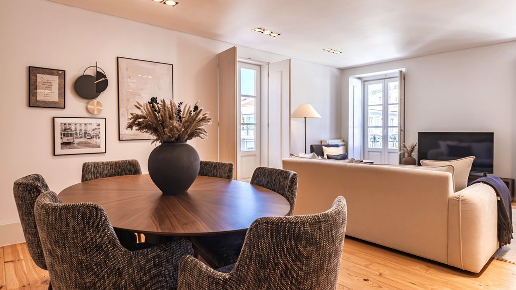 Chiado Terrace & Castle View 2BR by LovelyStay