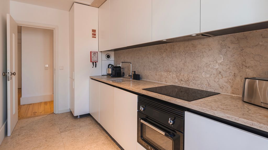 Chiado Terrace & Castle View 2BR by LovelyStay