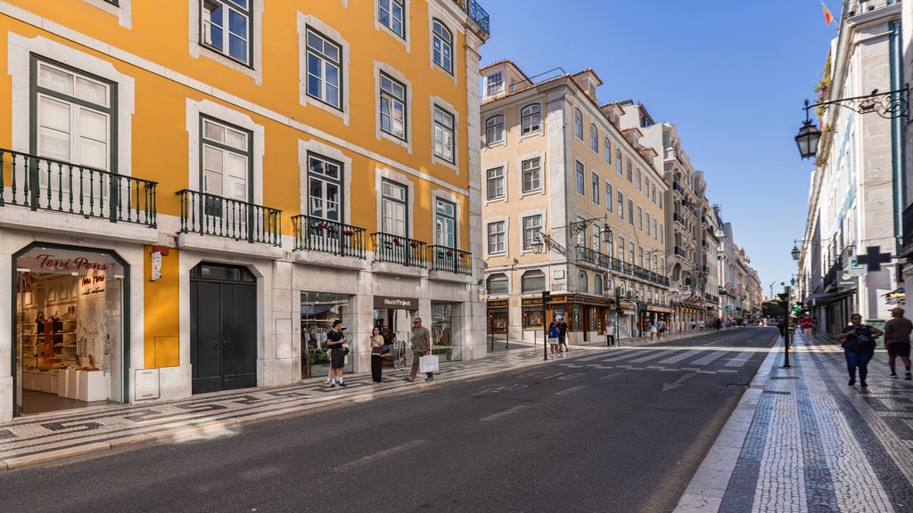 Chiado Terrace & Castle View 2BR by LovelyStay