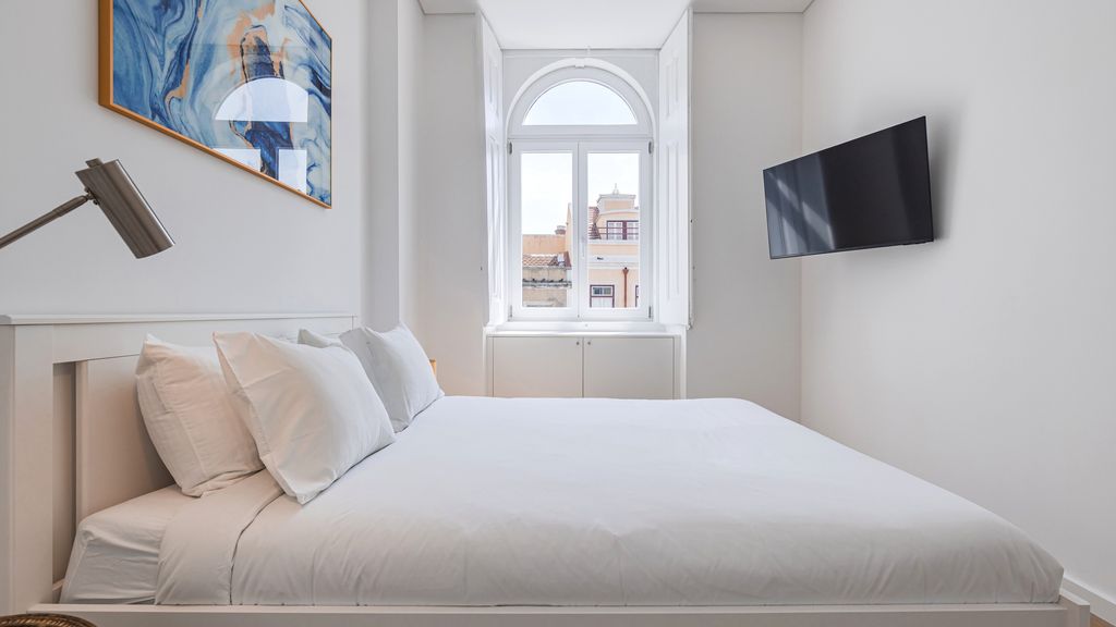City Center 1-Bedroom Apartment by LovelyStay