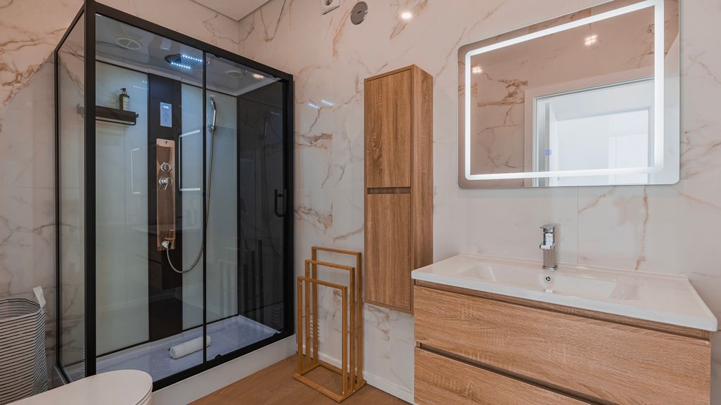 City Center 1-Bedroom Apartment by LovelyStay