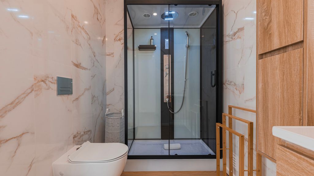 City Center 1-Bedroom Apartment by LovelyStay