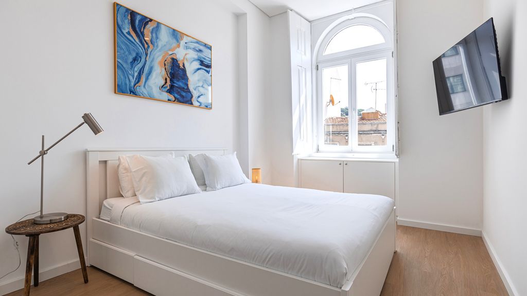 City Center 1-Bedroom Apartment by LovelyStay