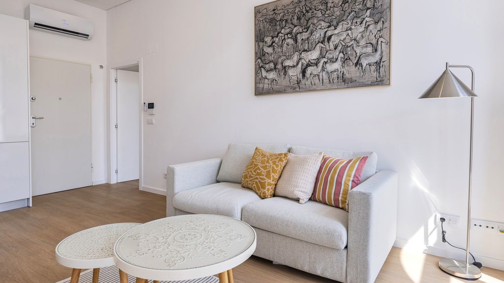 City Center 1-Bedroom Apartment by LovelyStay