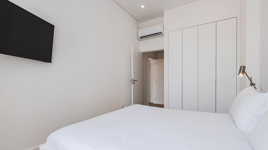 City Center 1-Bedroom Apartment by LovelyStay