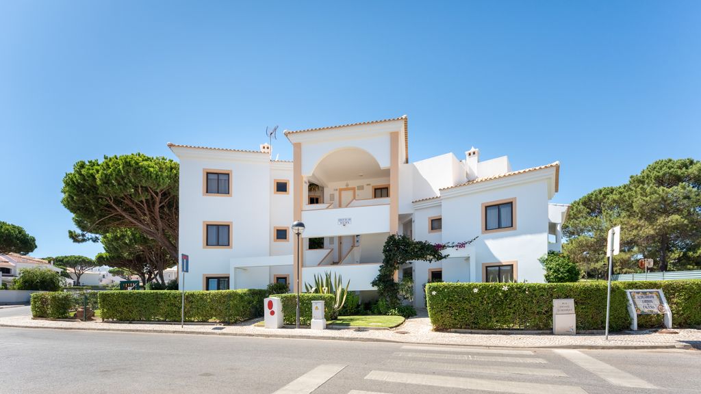 Falésia Stylish 2BR W/Balcony & Pool by LovelyStay