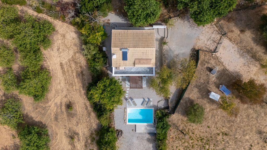 Casa Santi - 3BR Retreat W/ Pool by LovelyStay
