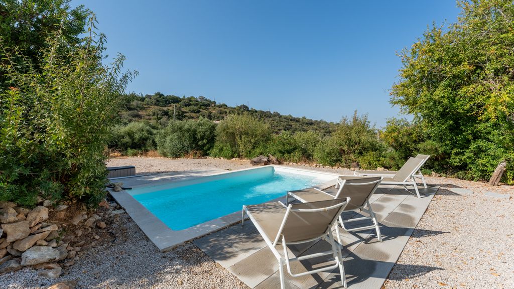 Casa Santi - 3BR Retreat W/ Pool by LovelyStay