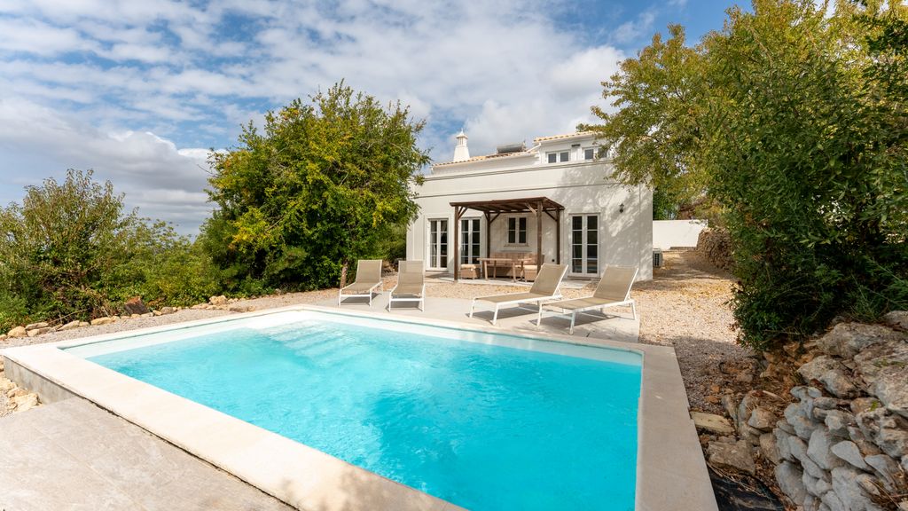 Casa Santi - 3BR Retreat W/ Pool by LovelyStay