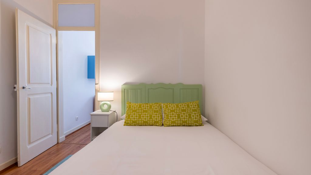 Arroios City Base | 2BR & Workspace by LovelyStay